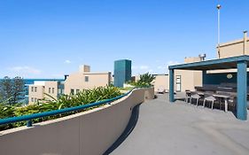 Top Floor Beachside Apartment In The Heart Of Mooloolaba